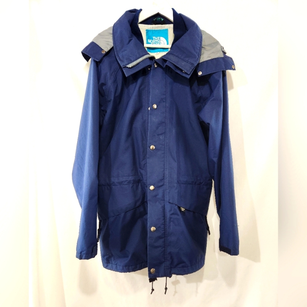 VERY RARE! Light Blue Label NORTH FACE Navy Blue Goretex Jacket MADE IN UK sz M